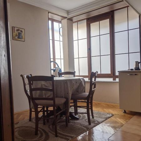 Central Apartment With City View プリズレン エクステリア 写真